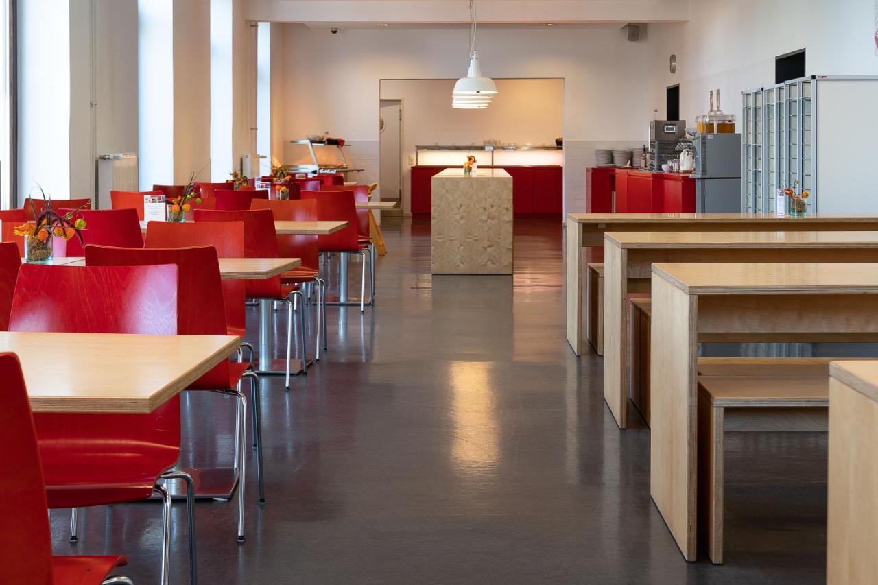 Havenhostel Hotel 2*